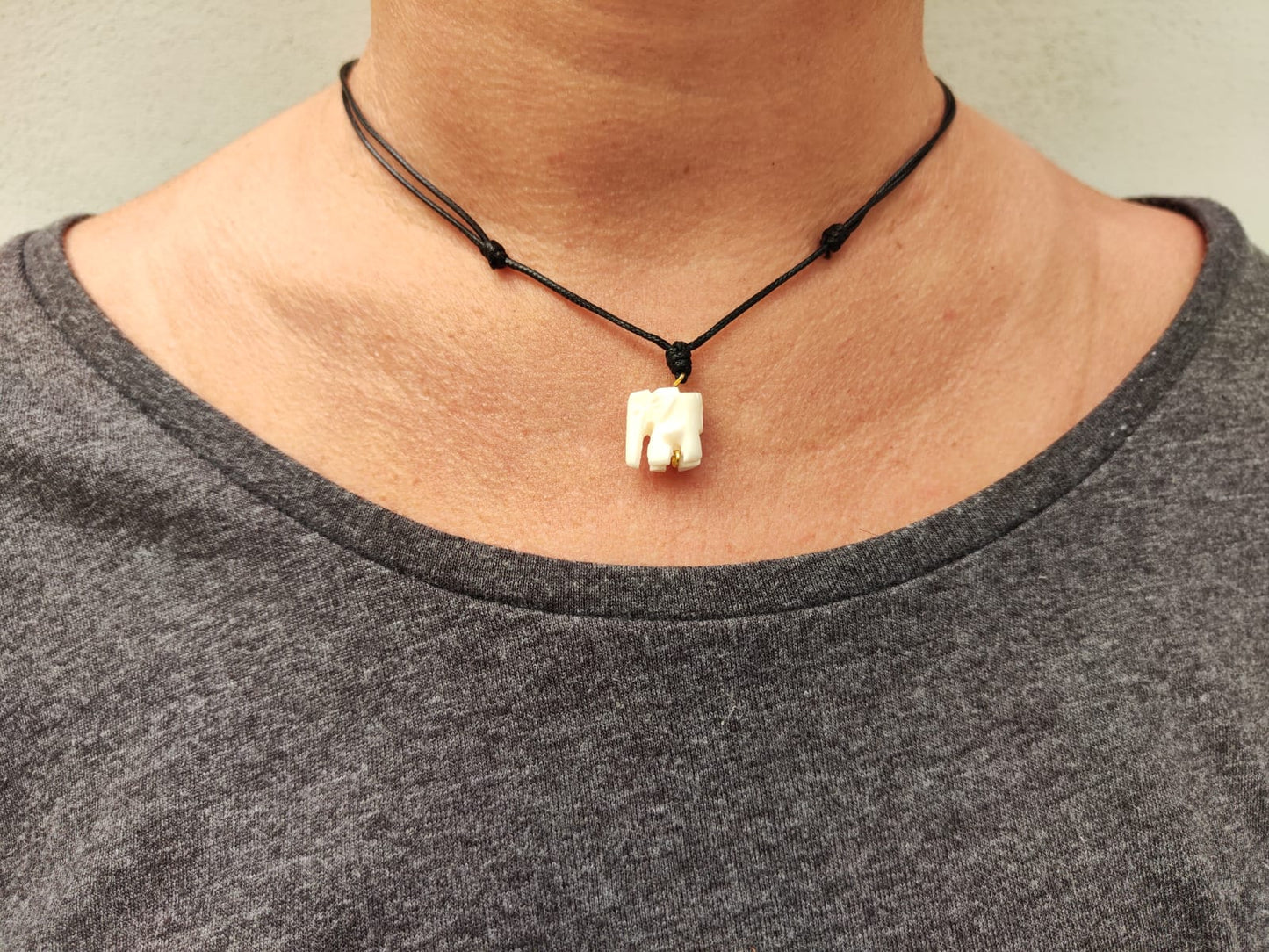 Collar de elefante hecho a mano