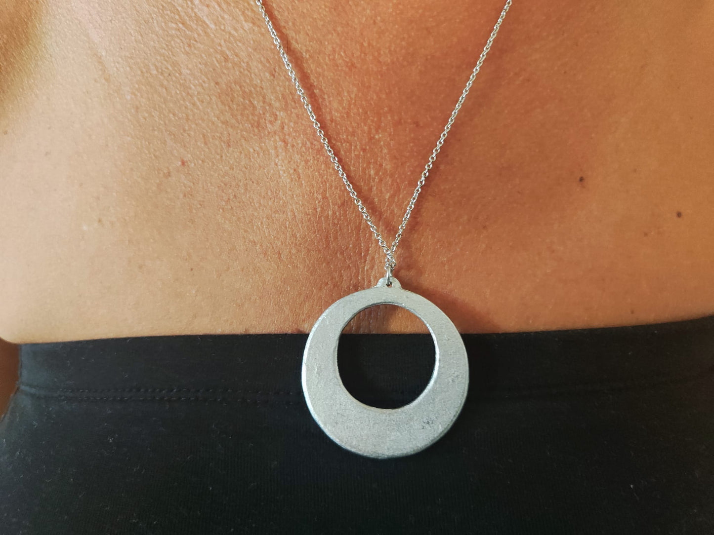 Collana Forata