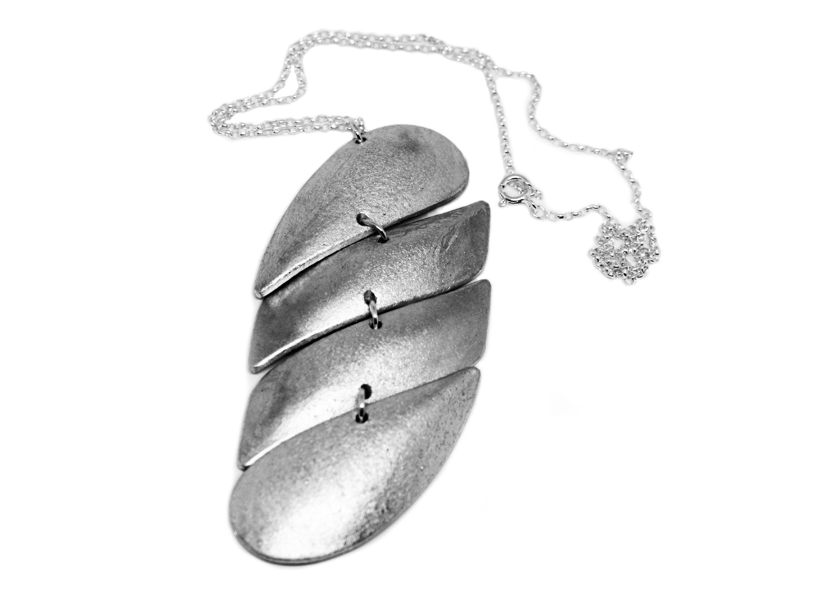 DesignB London - Collana multifilo color oro bohémien con pendenti a forma di moneta DesignB London - Collana multifilo color oro bohémien con pendenti a forma di moneta