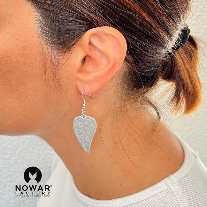NOWAR FACTORY Orecchini Fatti a Mano con Ciondoli Piramidali | FindTheDeal