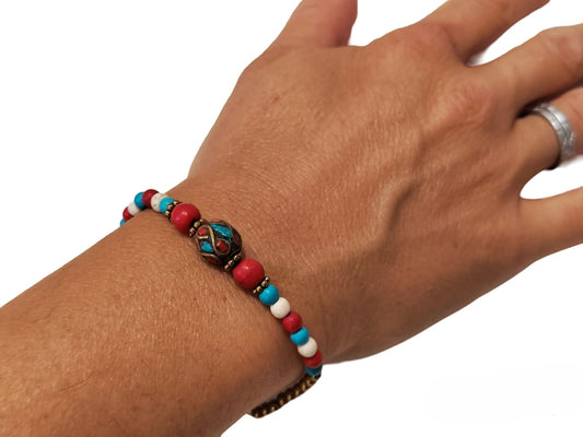Bracciale Ruota della Preghiera — Pietrine Colorate e Cordino Cerato