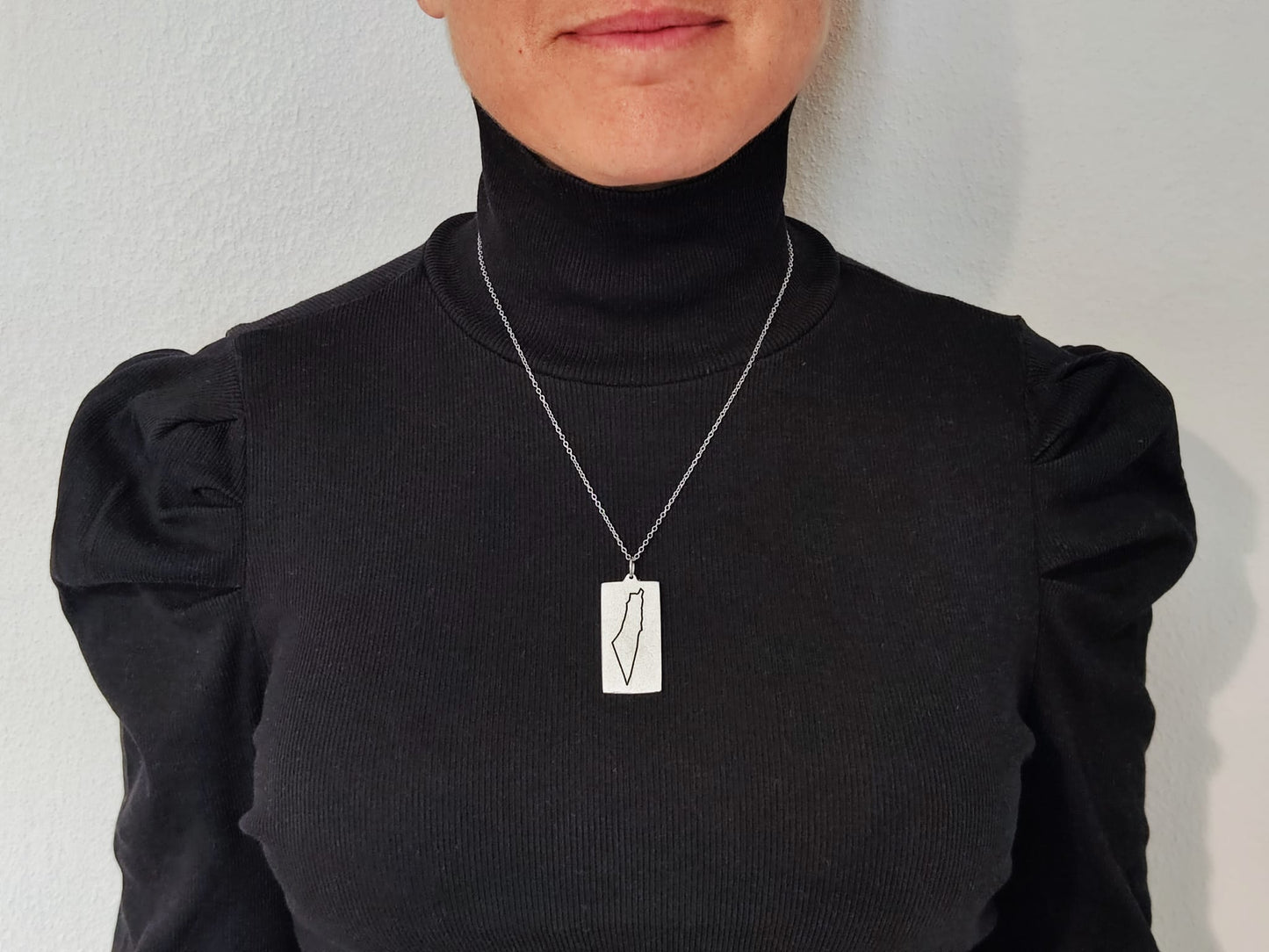 Collana con Pendente Mappa della Palestina – Solidarietà e Stile