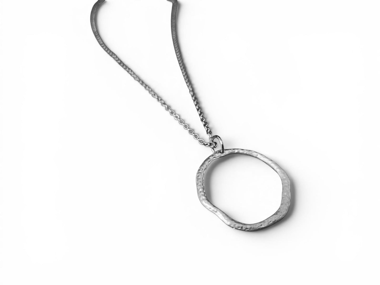 Collana Cerchio Martellato — Alluminio da Ordigni Bellici
