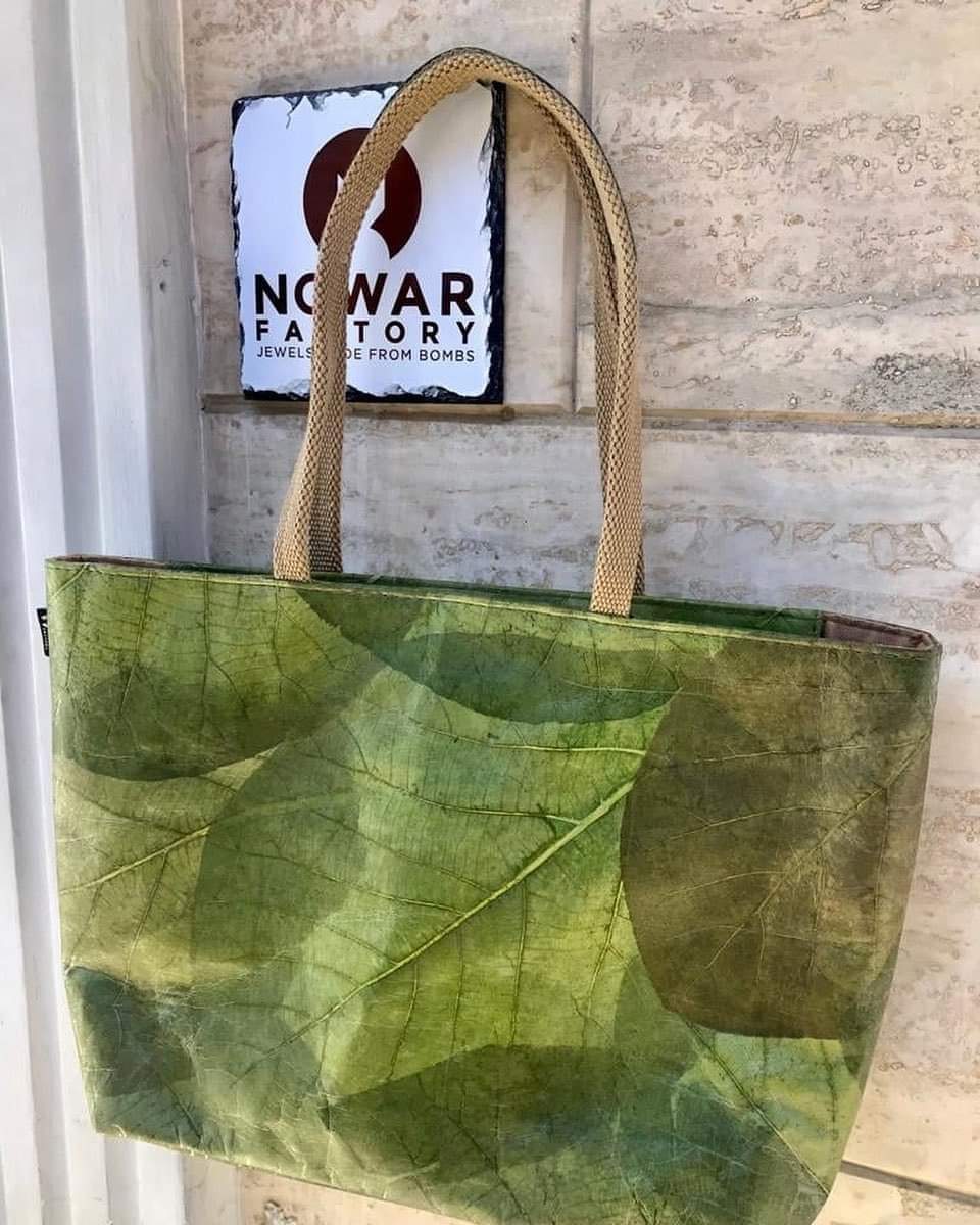 Borsa Vegana Classic Artigianale in Foglie di Teak