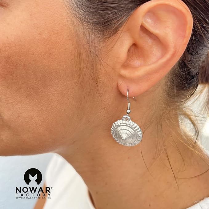 Bundle Collana Gong e Orecchini NonLa — gioielli artigianali in alluminio da ordigni bellici, No War Factory