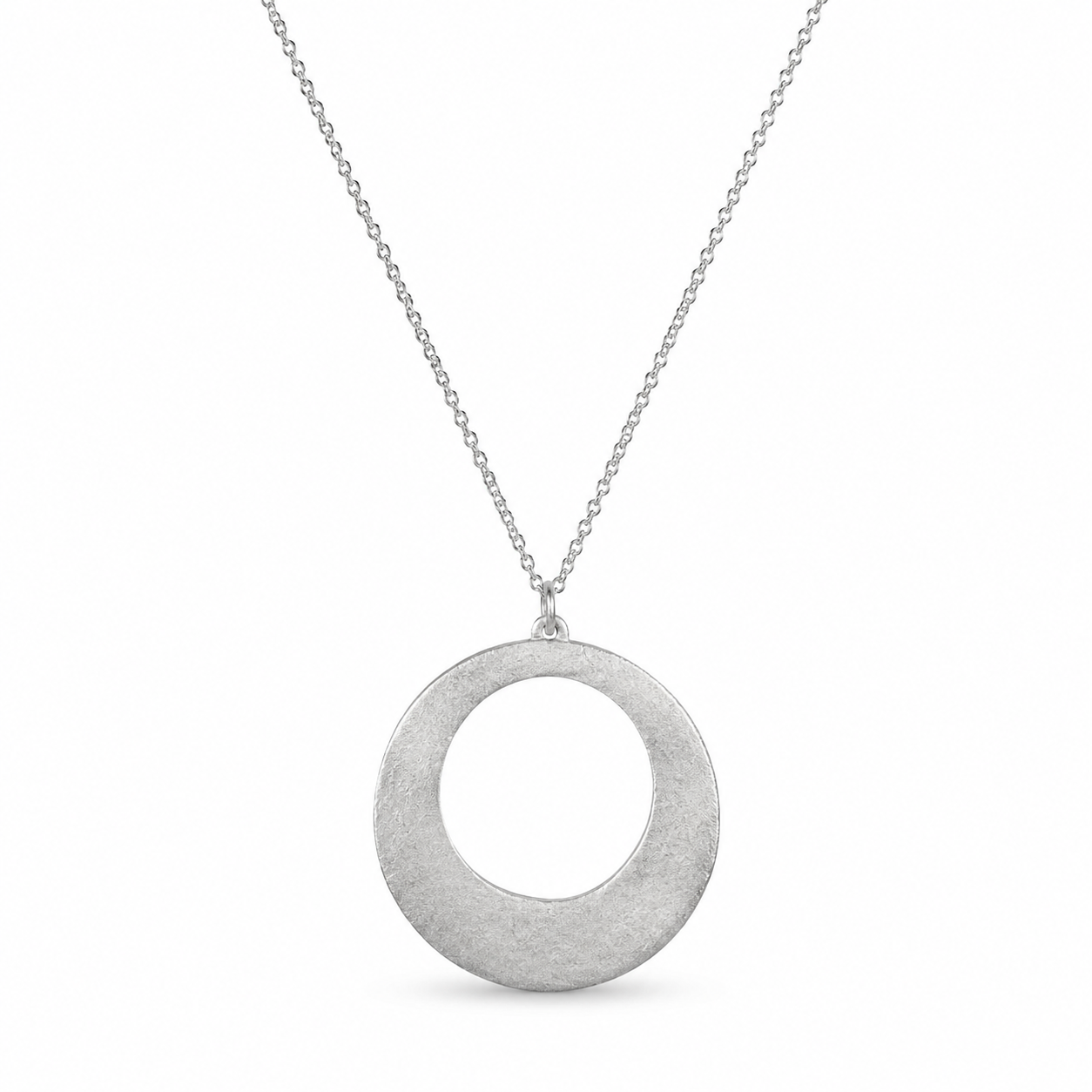 Collana Forata in alluminio da ordigni bellici, fatta a mano in Laos — No War Factory